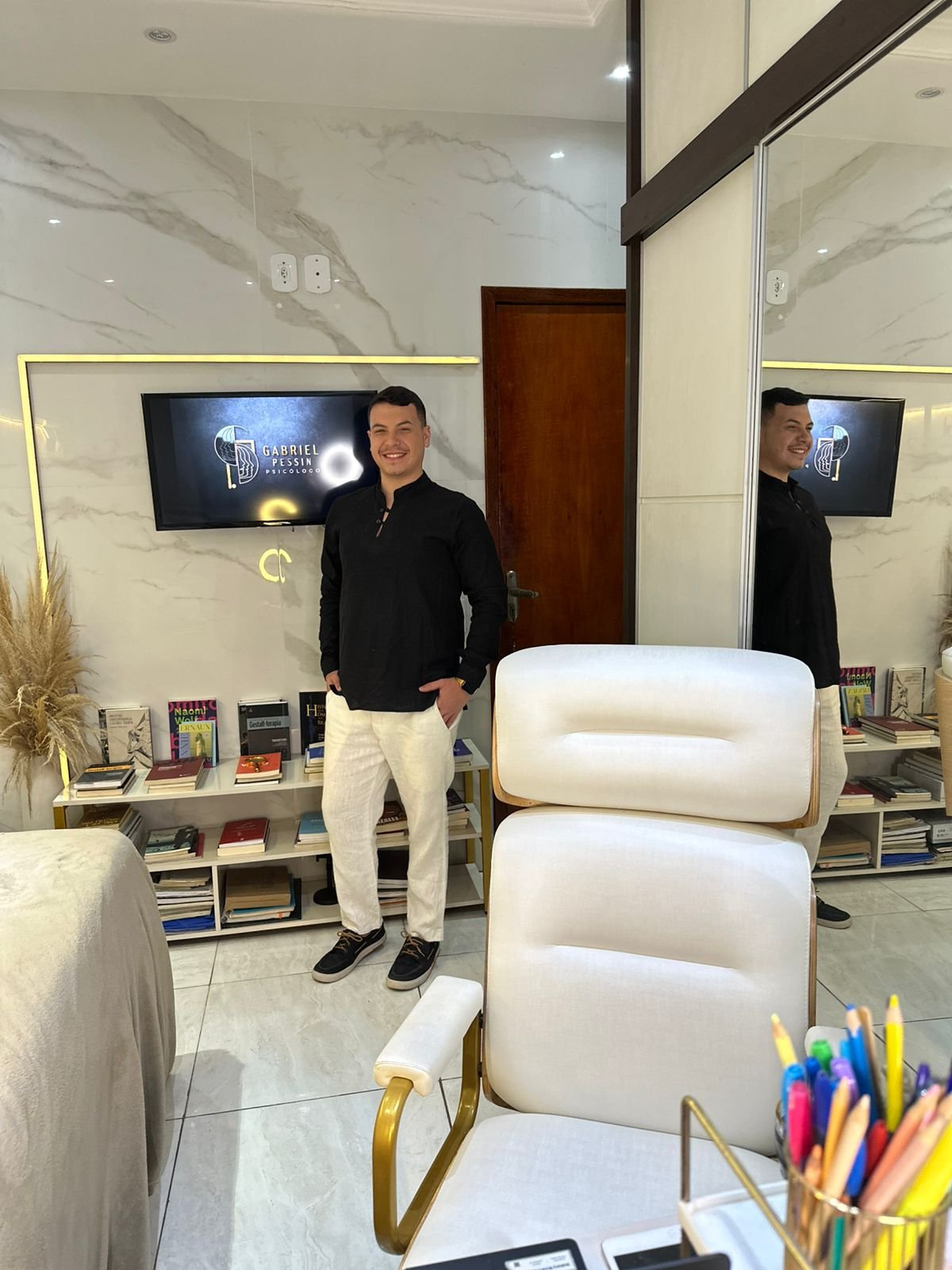 Consultório - Gabriel Pessin no Ambiente